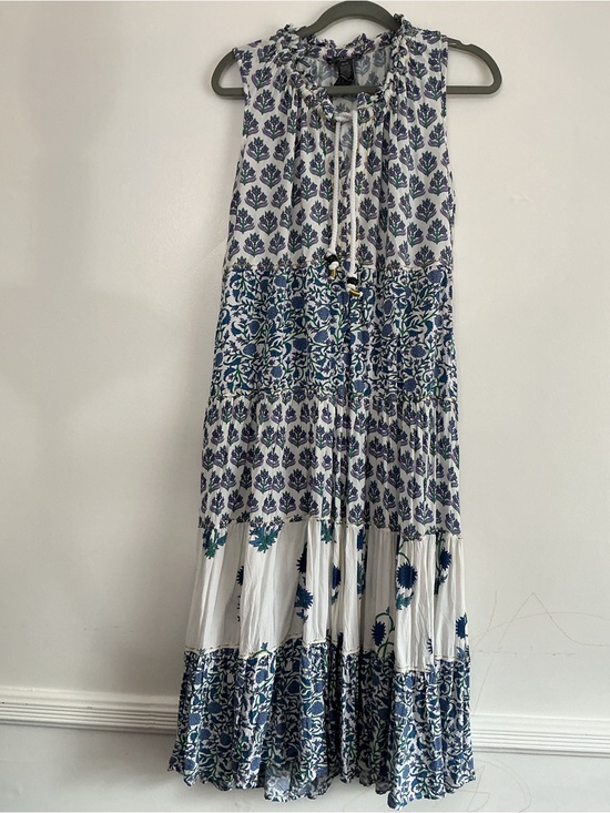 Chelsea & Theodore Dresses & Skirts - Chelsea & Theodore White Maxi Dress with Blue Floral Print